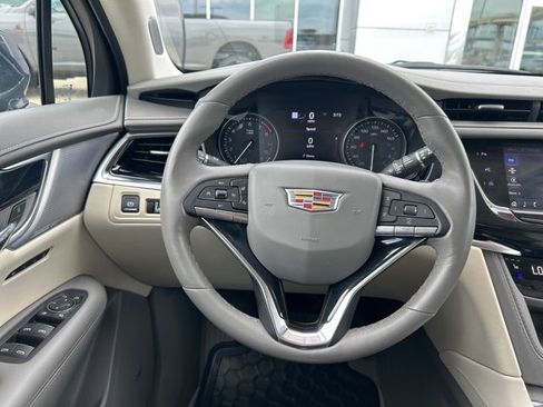 Used 2024 Cadillac XT6 Premium Luxury w/ Technology Package image 22