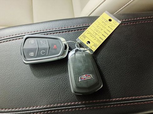 Certified 2023 Cadillac XT4 Sport image 24
