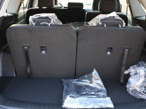 New 2026 Kia Sorento EX image 9