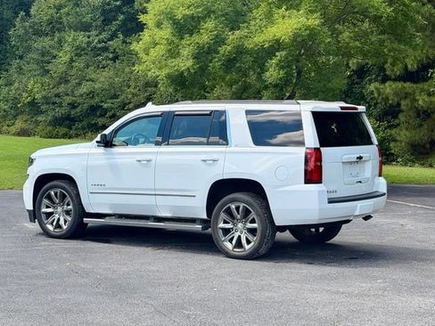 Used 2019 Chevrolet Tahoe LT w/ LT Signature Package RWD image 4