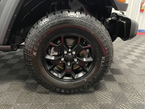 Used 2022 Jeep Wrangler Sport AWD/4WD image 20