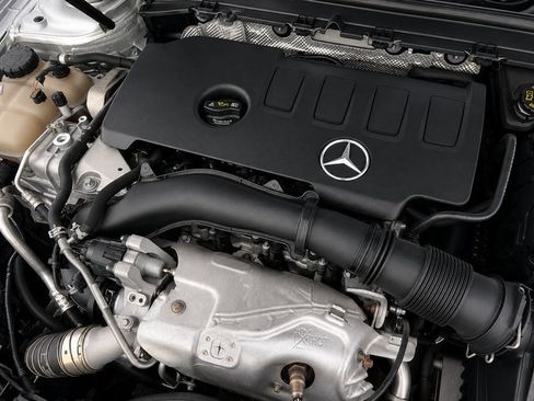 Used 2020 Mercedes-Benz A 220 w/ AMG Line image 34