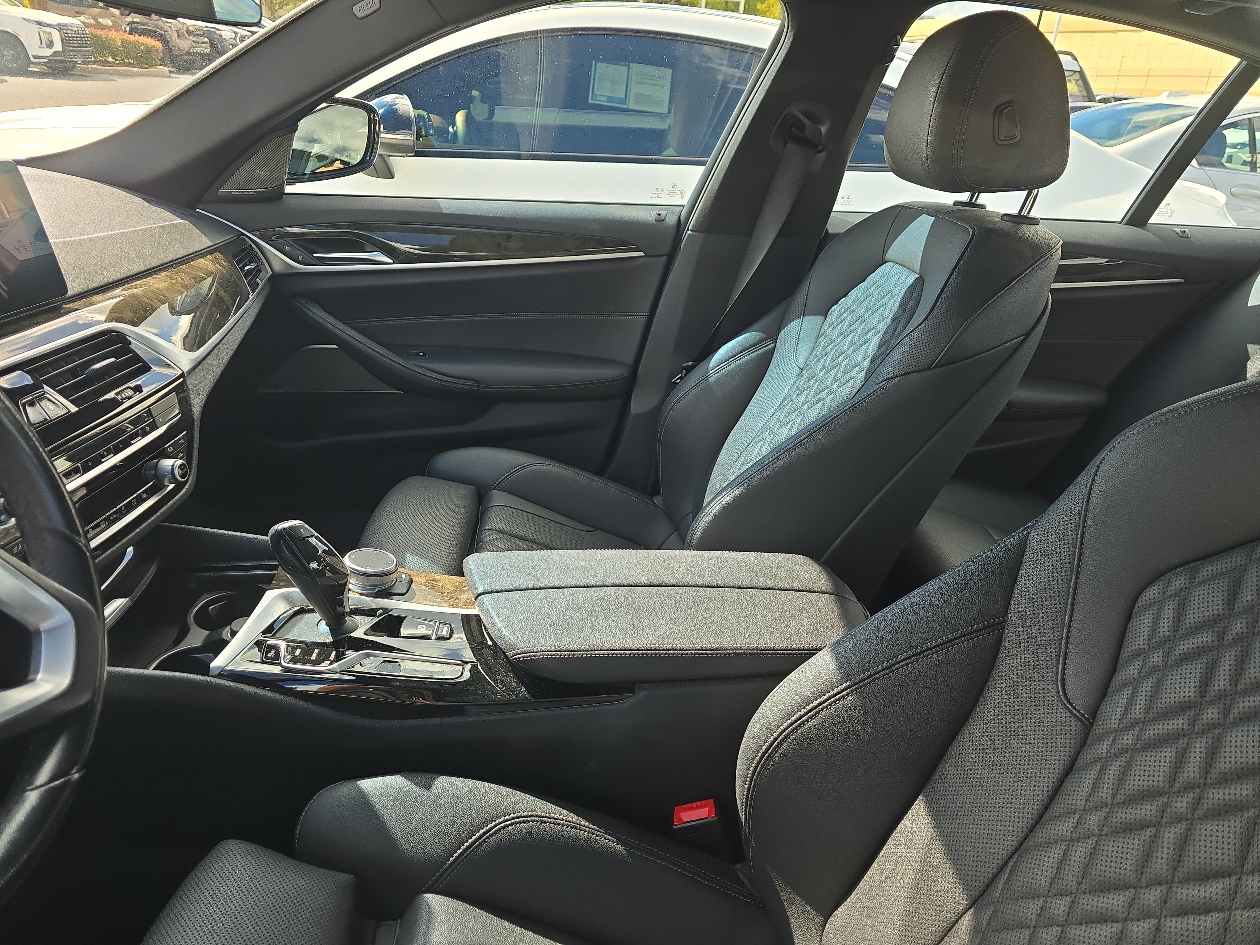 Used 2021 BMW 530i RWD image 4