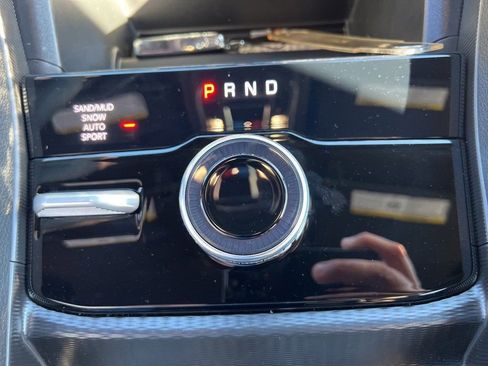 New 2025 Jeep Grand Cherokee Limited w/ Black Appearance Package image 30