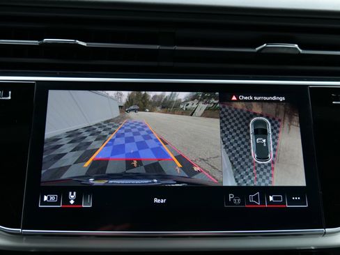 Used 2024 Audi Q7 3.0T Prestige w/ Prestige Package image 24