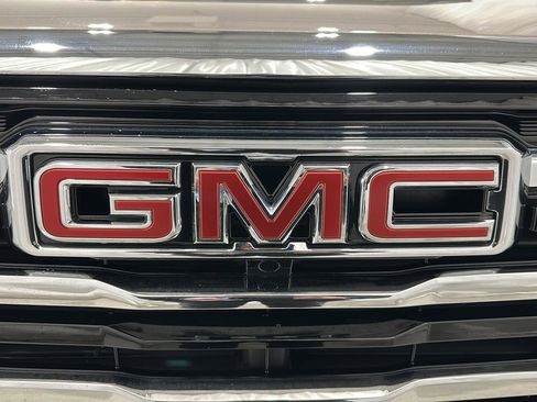 Used 2025 GMC Terrain Elevation image 29