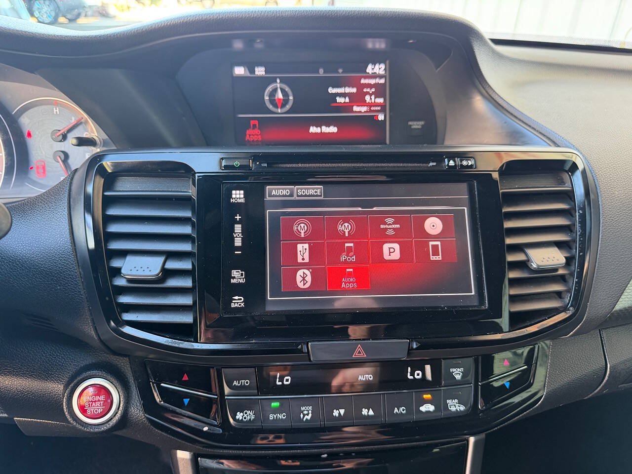 Used 2016 Honda Accord EX-L image 25