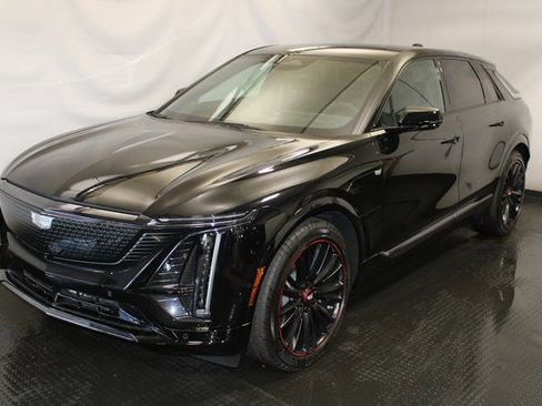 New 2026 Cadillac Lyriq Sport image 1