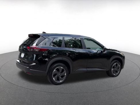 Used 2025 Nissan Rogue SV FWD image 15