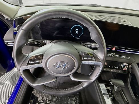Certified 2023 Hyundai Elantra Limited FWD image 23