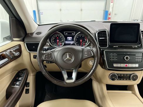 Used 2017 Mercedes-Benz GLS 450 4MATIC image 11