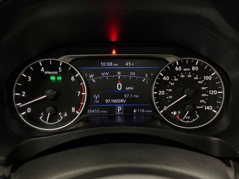 Used 2024 Nissan Altima 2.5 SR w/ SR Premium Package image 17