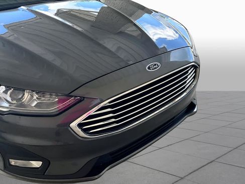 Used 2019 Ford Fusion SE w/ Equipment Group 151A FWD image 28