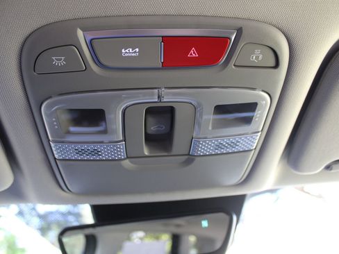 New 2025 Kia Telluride S image 47