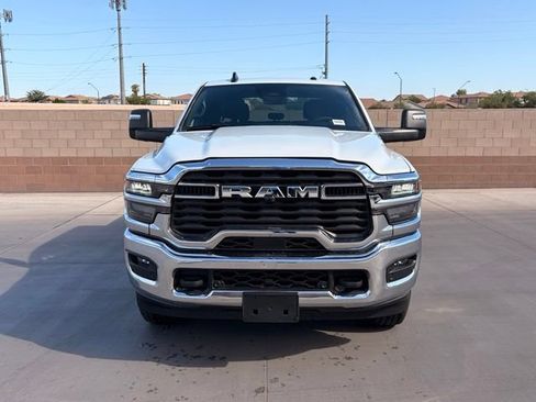 Used 2026 RAM 2500 Big Horn AWD/4WD image 3