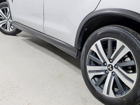 Used 2024 Mitsubishi Outlander Sport SE image 12