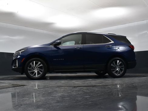 Used 2023 Chevrolet Equinox Premier AWD/4WD image 35