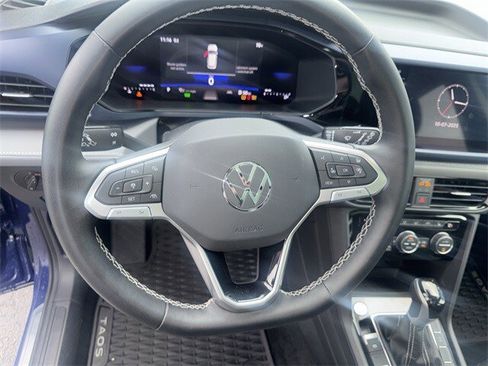 Used 2024 Volkswagen Taos SE w/ Panoramic Sunroof Package image 20