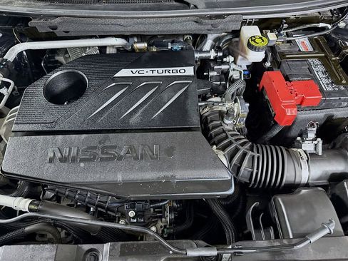 Certified 2022 Nissan Rogue SV image 32