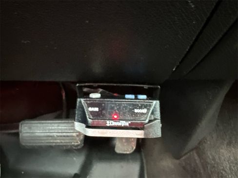 Used 2013 GMC Sierra 1500 SLE w/ Power Tech Package image 16