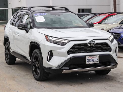 Used 2025 Toyota RAV4 XSE w/ Advanced Technology Package AWD/4WD image 3