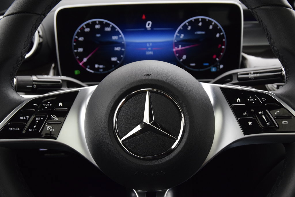 Certified 2026 Mercedes-Benz GLC 300 4MATIC image 23