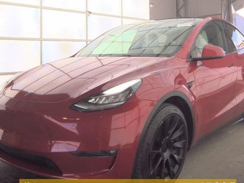 Used 2021 Tesla Model Y Long Range AWD/4WD image 1