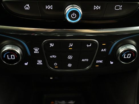 Used 2023 Chevrolet Traverse LT w/ LPO, Floor Liner Package image 51