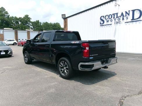 Used 2024 Chevrolet Silverado 1500 LT AWD/4WD image 8