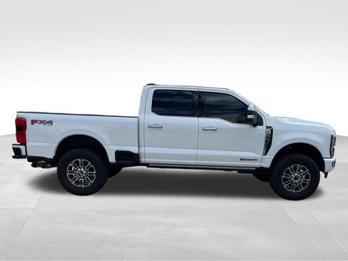 Used 2024 Ford F250 Platinum AWD/4WD image 6
