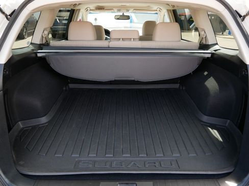 Used 2013 Subaru Outback 2.5i Premium AWD/4WD image 18