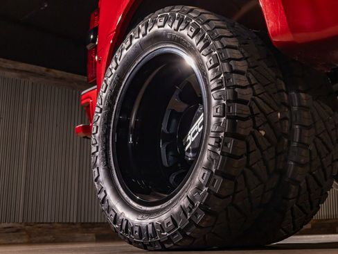 Used 2025 Ford F350 Platinum image 16