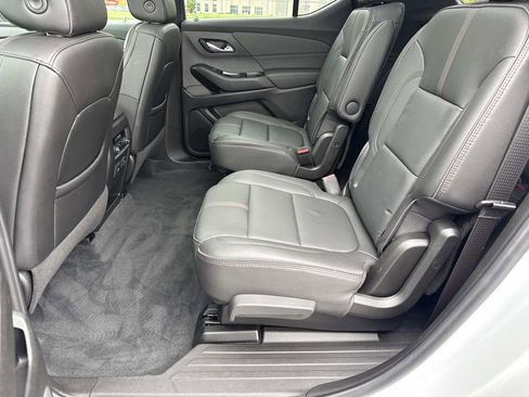Used 2023 Chevrolet Traverse RS AWD/4WD image 23