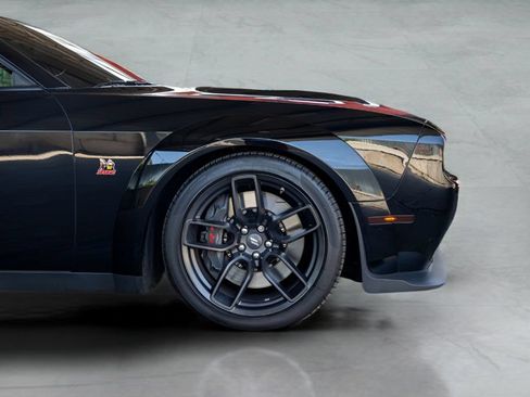 Used 2023 Dodge Challenger R/T Scat Pack RWD image 10