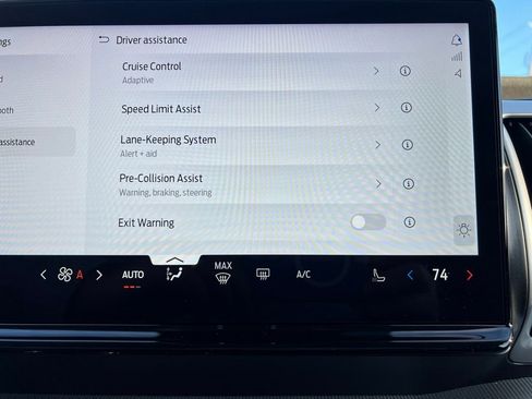 New 2026 Ford Expedition Active image 30