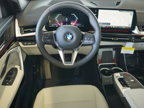 New 2026 BMW X2 xDrive28i w/ Technology Package image 15