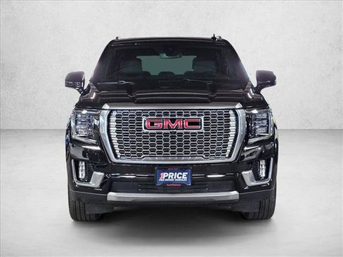 Used 2022 GMC Yukon Denali AWD/4WD image 2