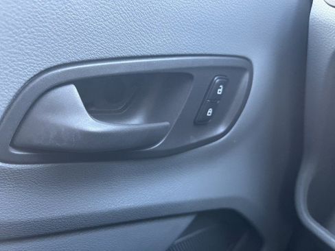 Used 2018 Ford Transit 250 130 Low Roof image 26