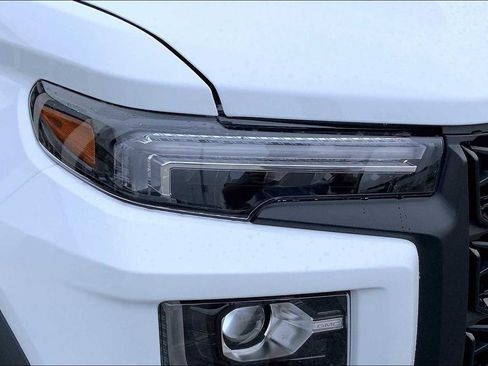 New 2025 GMC Canyon Elevation w/ Convenience Package image 13