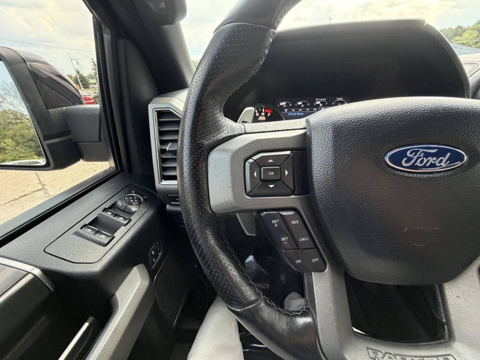 Used 2019 Ford F150 Raptor w/ Equipment Group 802A Luxury AWD/4WD image 13