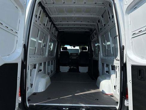 New 2025 Mercedes-Benz Sprinter 2500 image 7