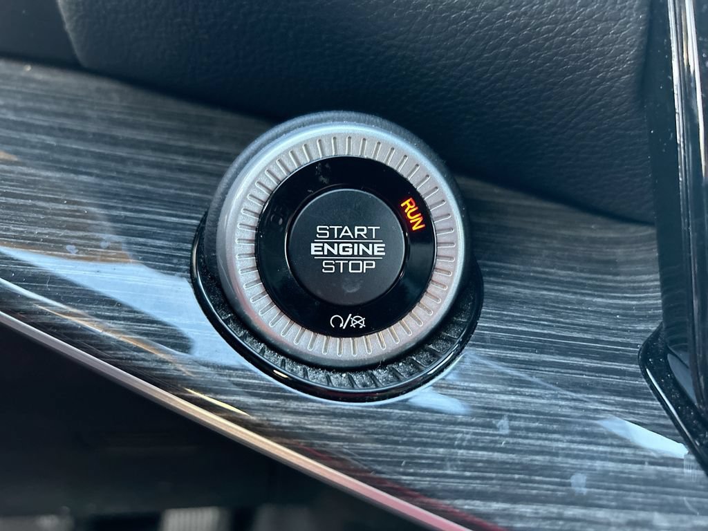 Used 2022 Jeep Wagoneer Series III RWD image 20