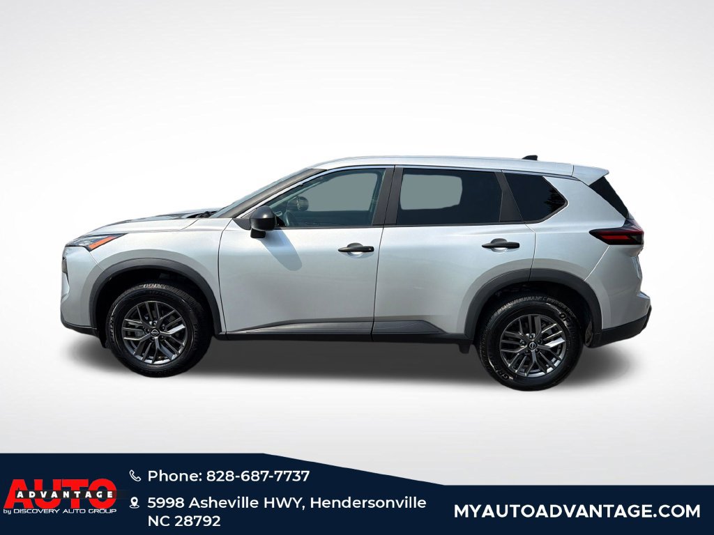 Used 2024 Nissan Rogue S AWD/4WD image 5