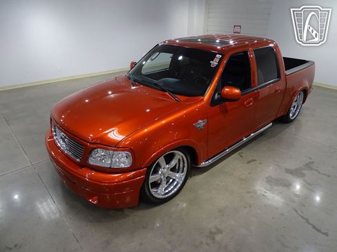 Used 2003 Ford F150 Harley-Davidson image 3