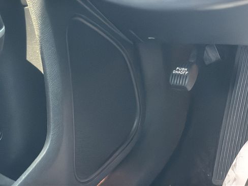 Used 2019 Chrysler 300 S RWD image 21