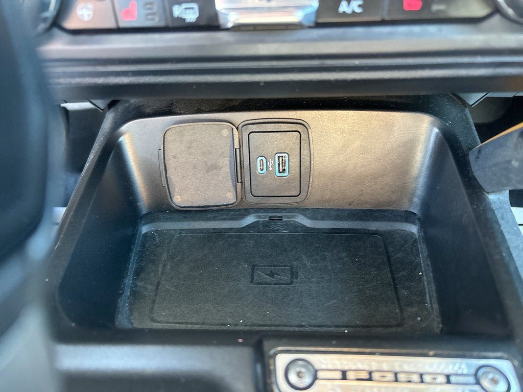 Used 2023 Ford Bronco Badlands w/ Sasquatch Package AWD/4WD image 39