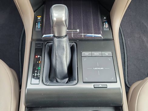 Used 2022 Lexus GX 460 Premium image 19