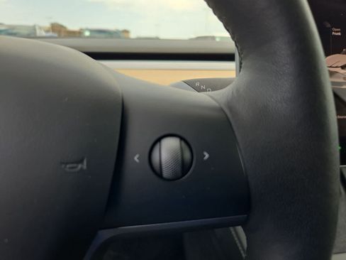 Used 2023 Tesla Model 3 Standard Range RWD image 28