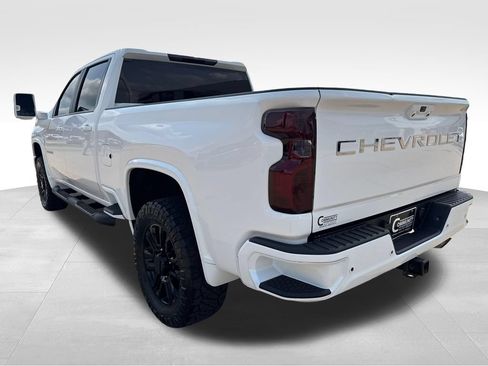 Used 2024 Chevrolet Silverado 2500 Custom w/ Custom Value Package AWD/4WD image 3