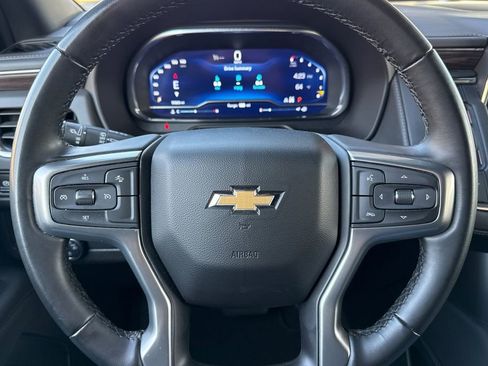 Used 2024 Chevrolet Suburban LT image 35